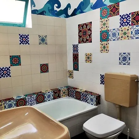 Terrace Beach House Bed & Breakfast